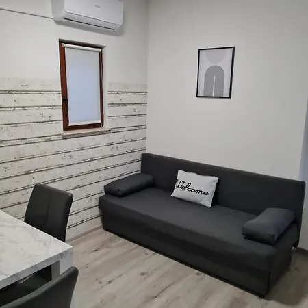 Aspen + Free Parking Apartment